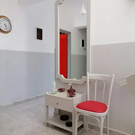Veneti نيوس بيرغوس